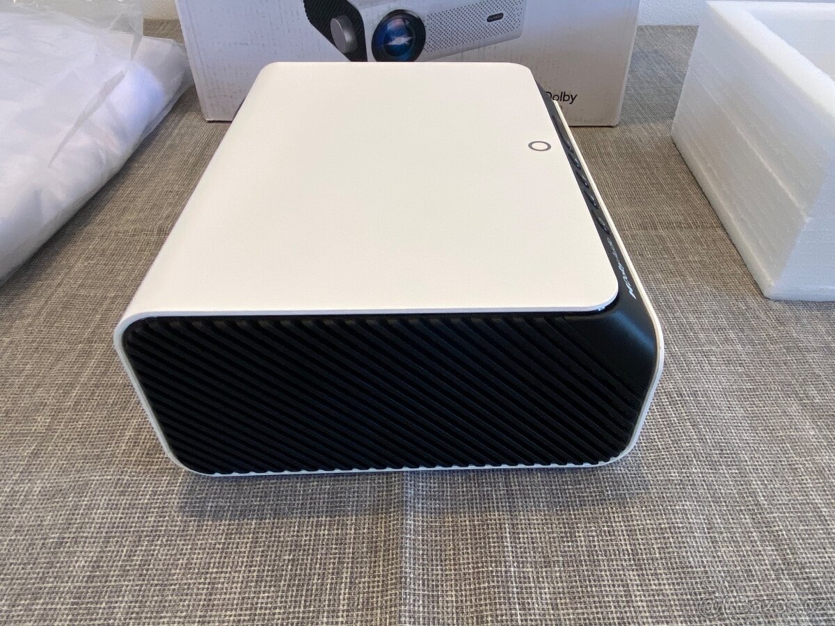 Projektor Vankyo Leisure 495W - 4