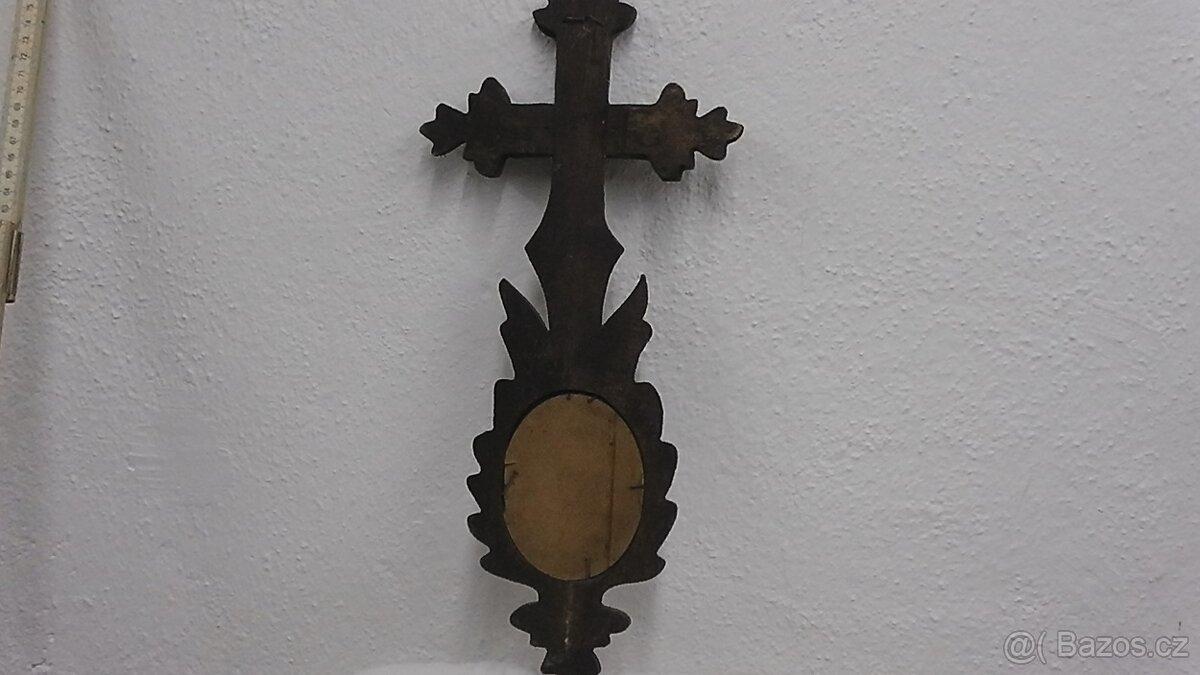 Dřevěný kříž - 4