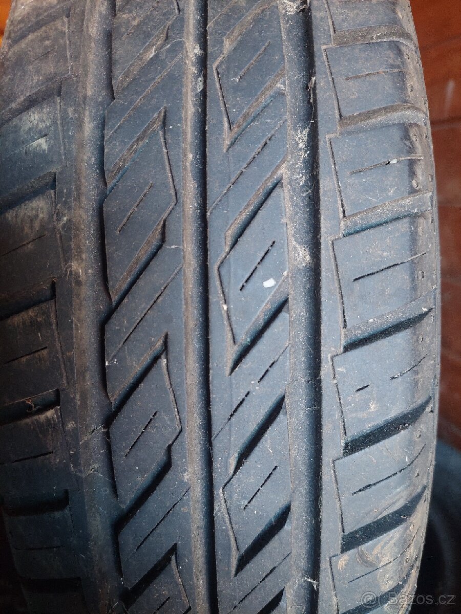 Pneu letní 165/65/15 - 4