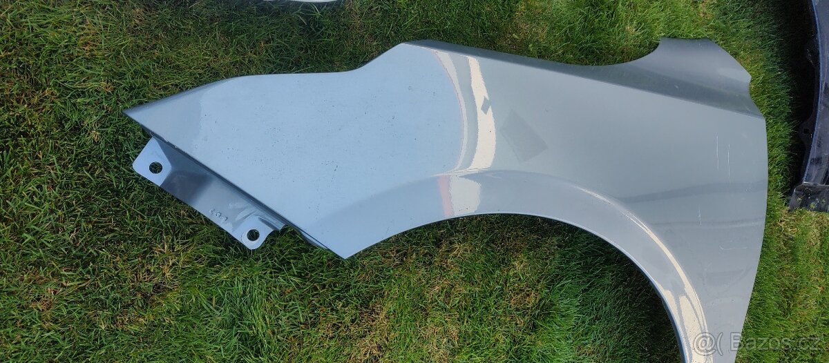 Kia Ceed 3 III CD Toyota Corolla XII E21 - predni blatnik - 4