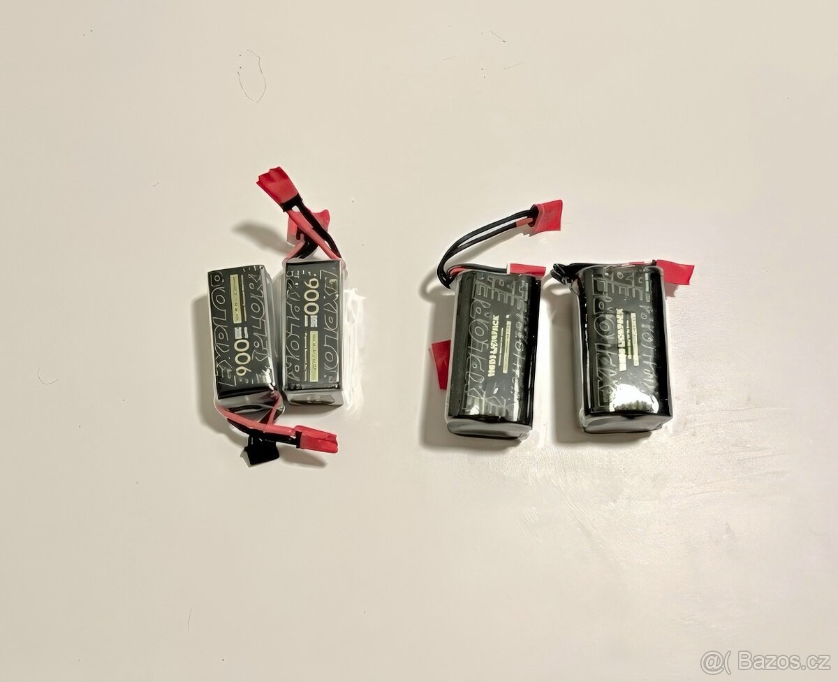 ToolkitRC Q4AC + 2 baterie (3000mAh / 900mAh) – FPV nabíjecí - 4