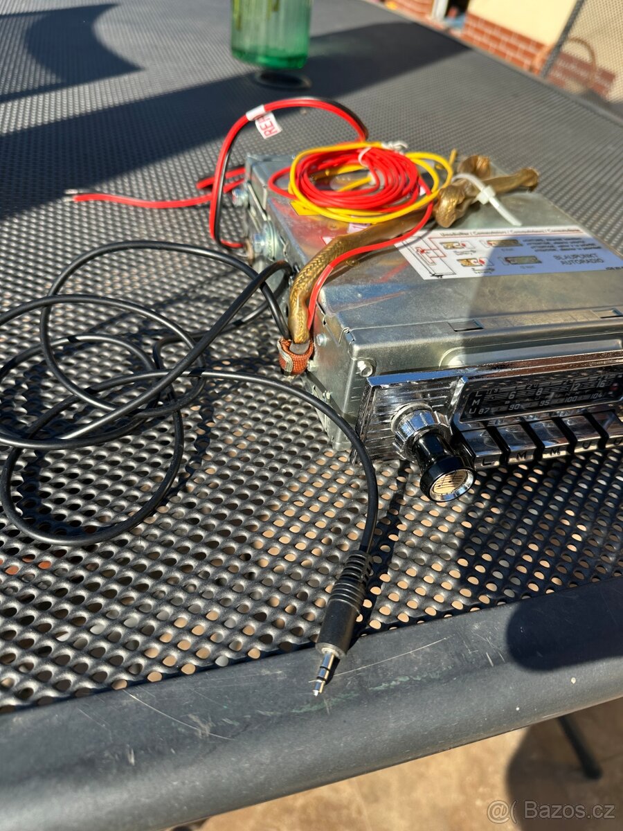 Autorádio Blaupunkt Koln se zesilovačem - 4