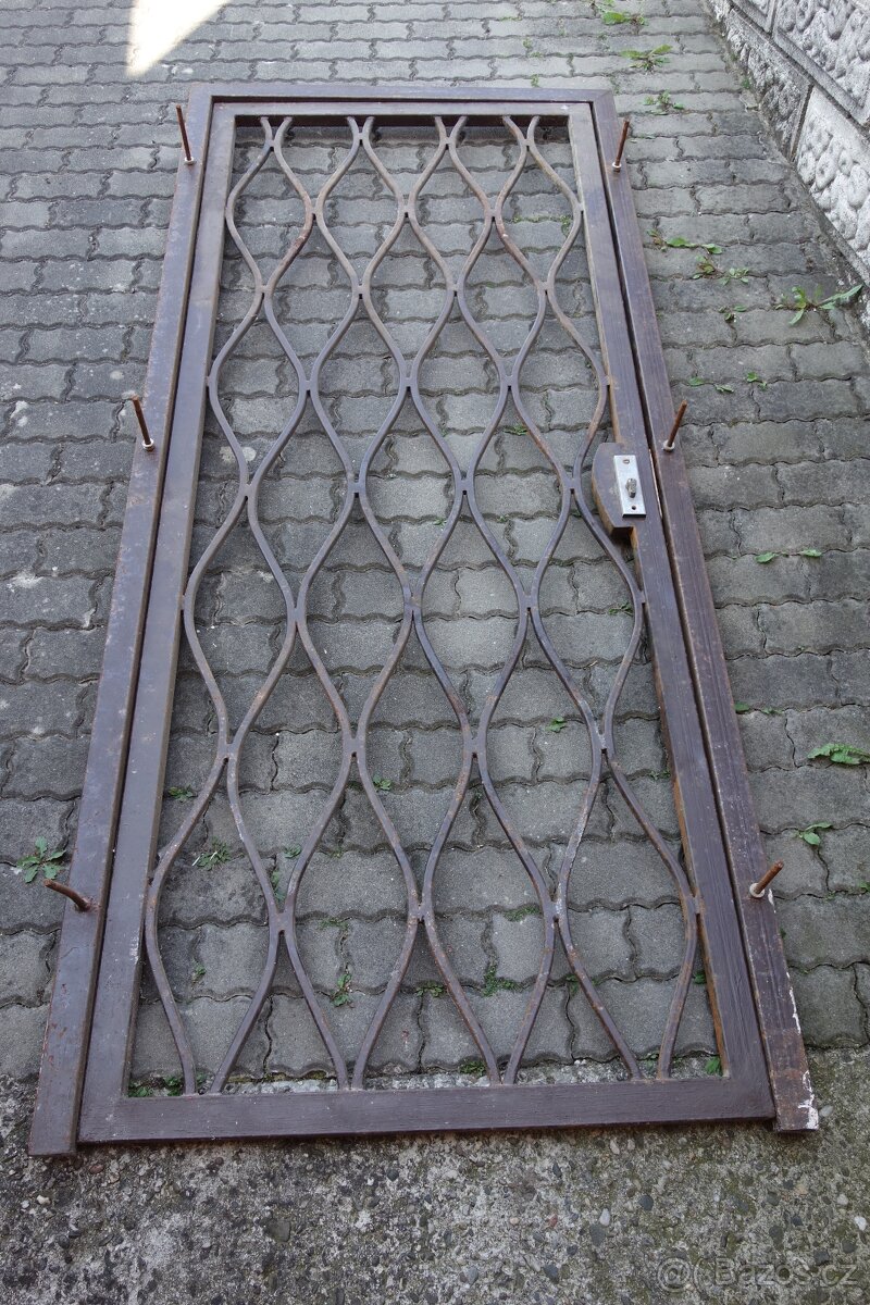 Bezpečnostní mříž na dveře - 4