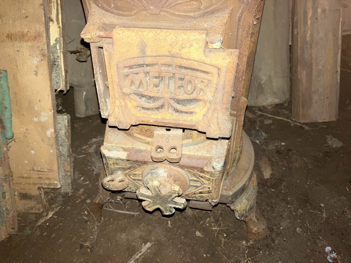 kamna, hystorická, pěkná. - 4