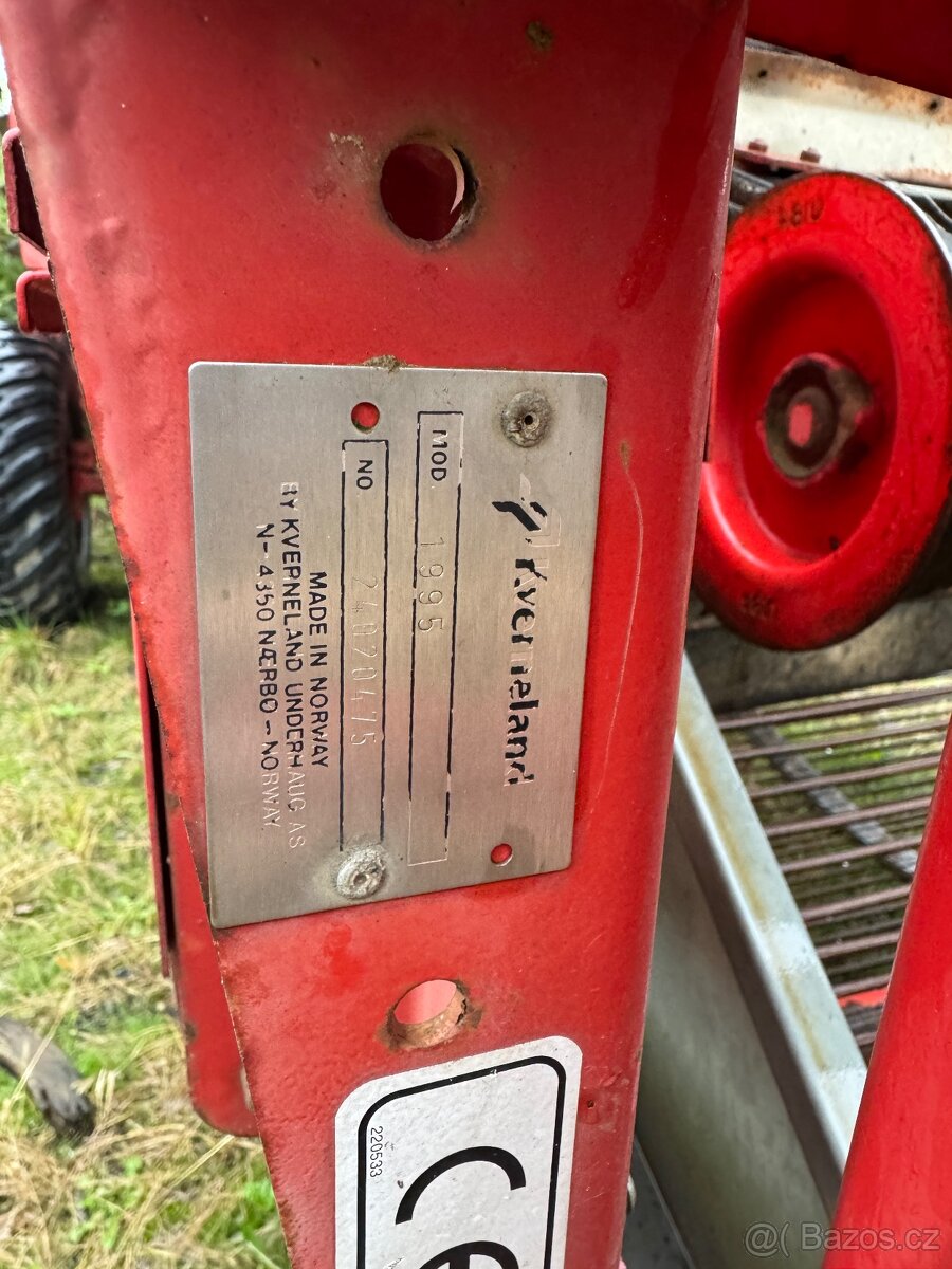 Kverneland un 2400 - 4