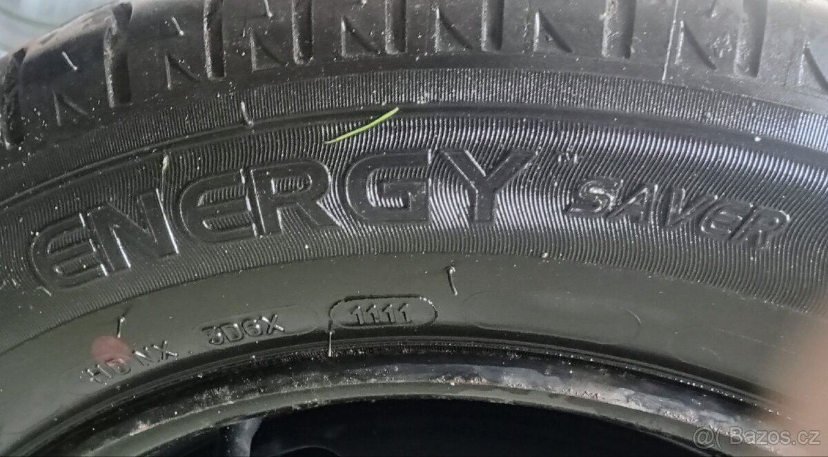 4x letní pneu Michelin 185/65 R15 88H včetně disků, 6mm - 4