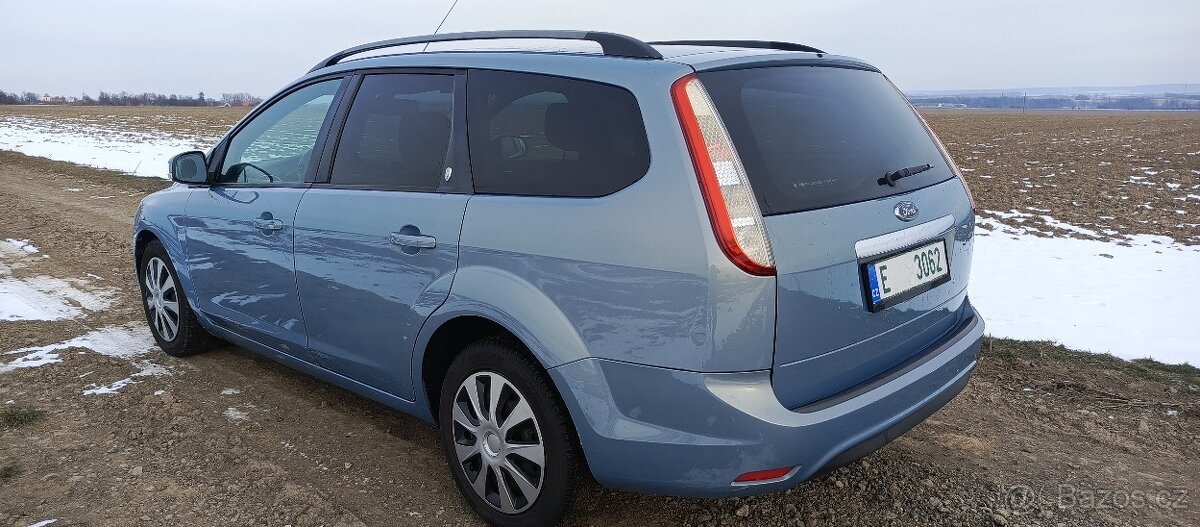 Ford Focus 1.6 16V Kombi GHIA - 4