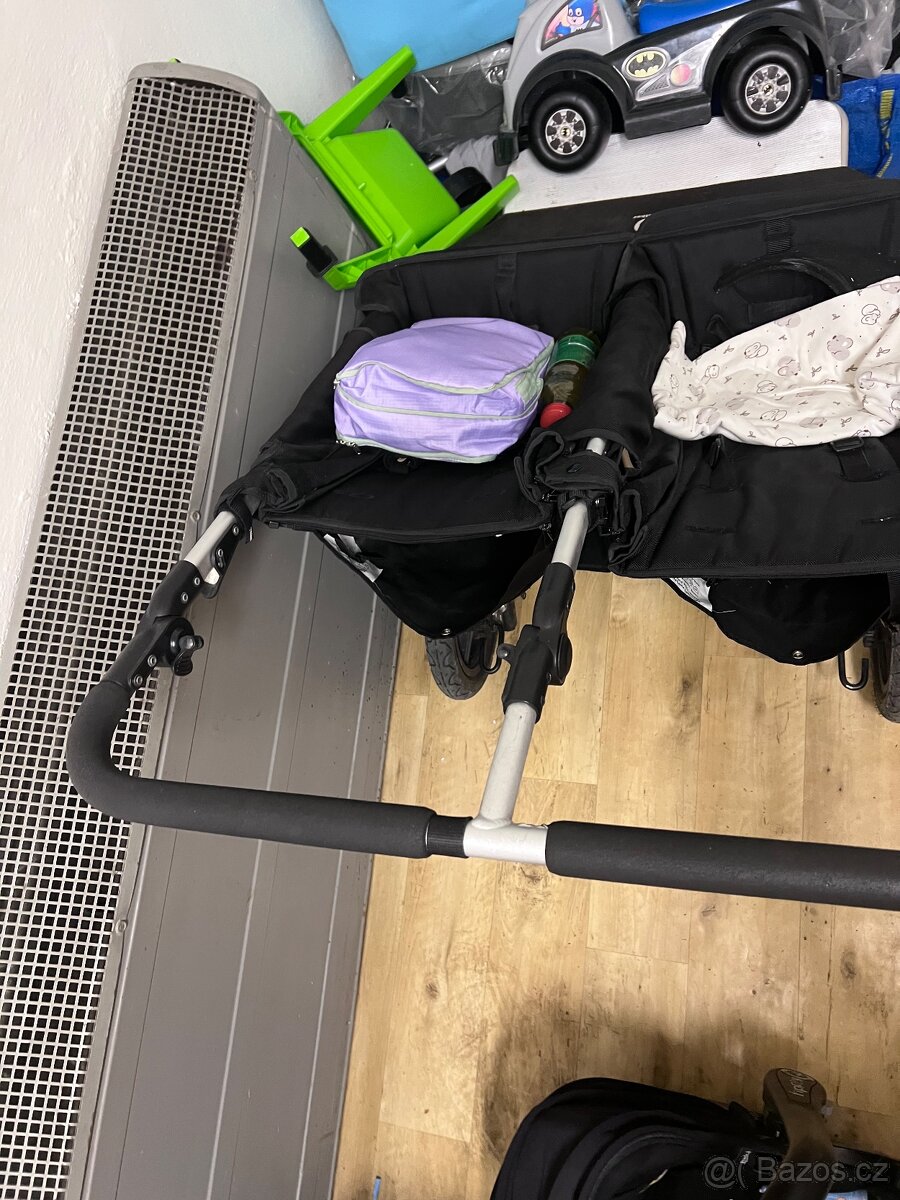 Kočárek pro dvojčata EasyWalker duo - 4