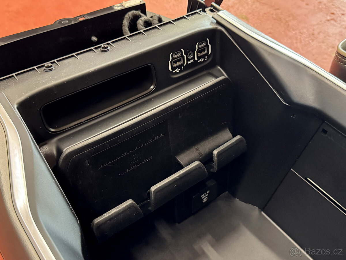 Kožená sedadla Dodge RAM 1500 5. generace 2019-2024 - LARAMI