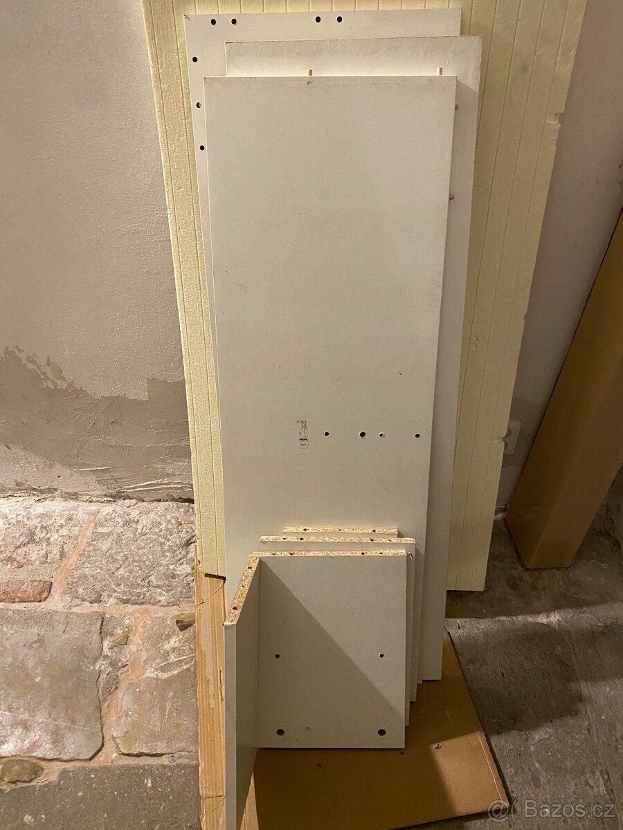 Ikea Benno - bílý TV stolek / knihovnička / - 4