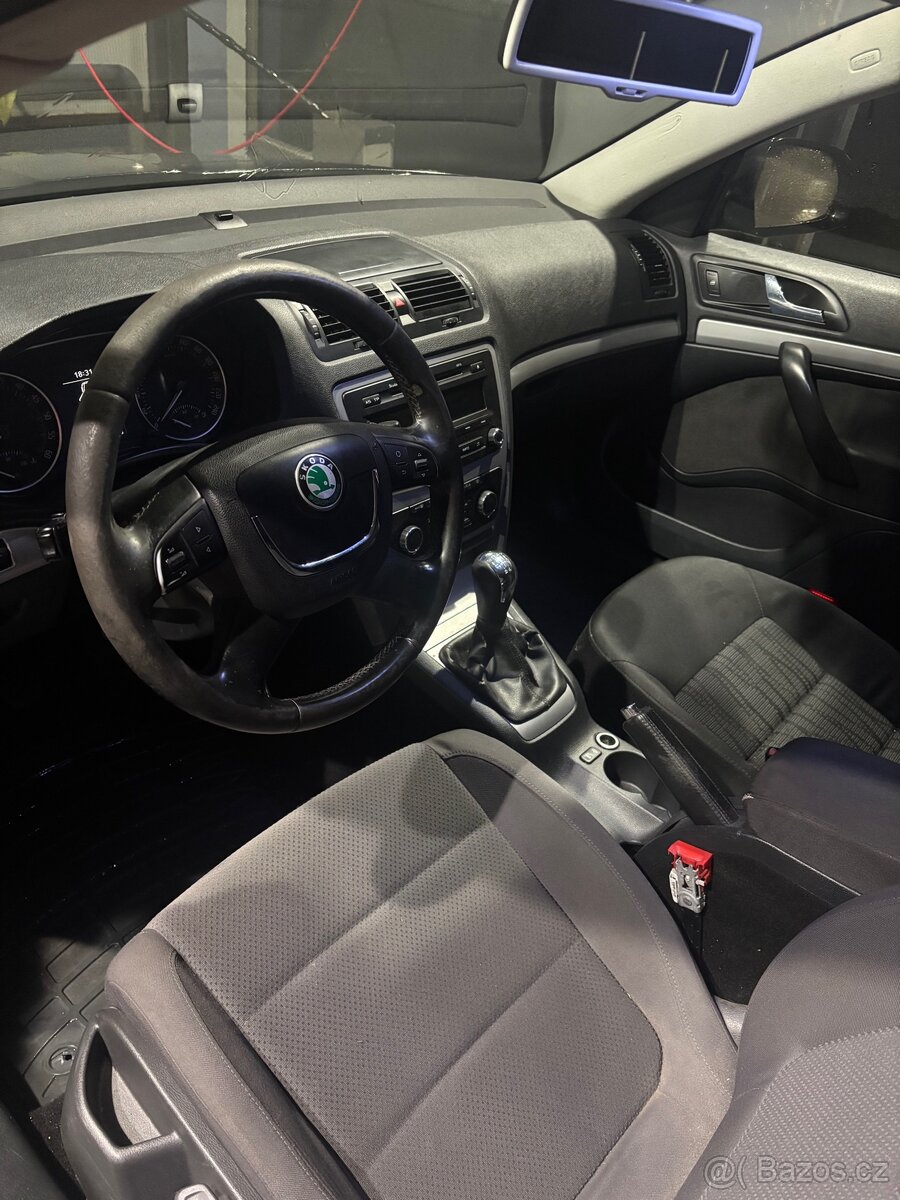 Škoda Octavia 1.6TDI Facelift Combi - 4
