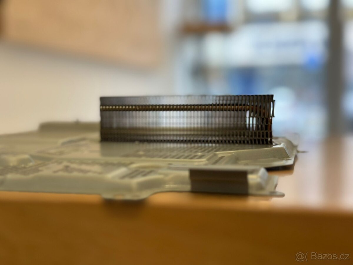 PS4 Pro 1 TB (CUH-7216B) - 4