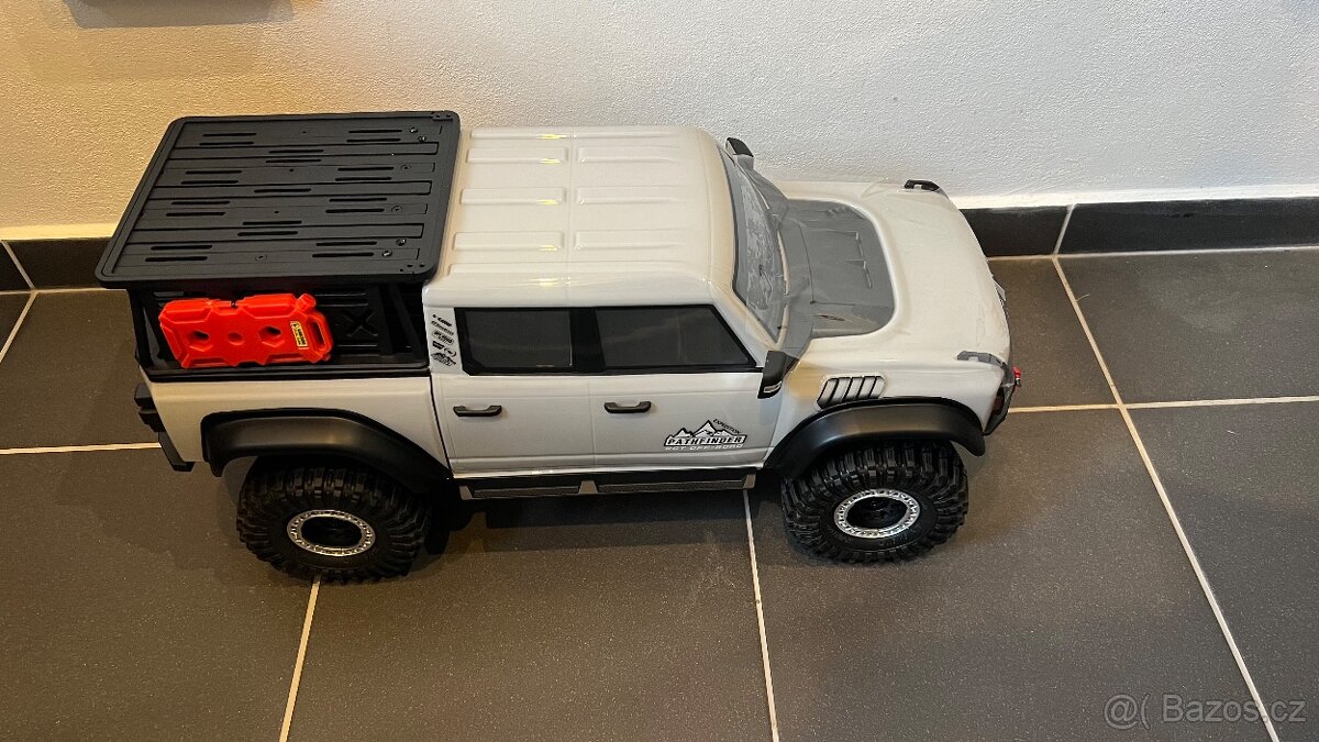 Nové nepoužité RC auto PATHFINDER 1/10 2,4GHz. Sleva 3tis. - 4