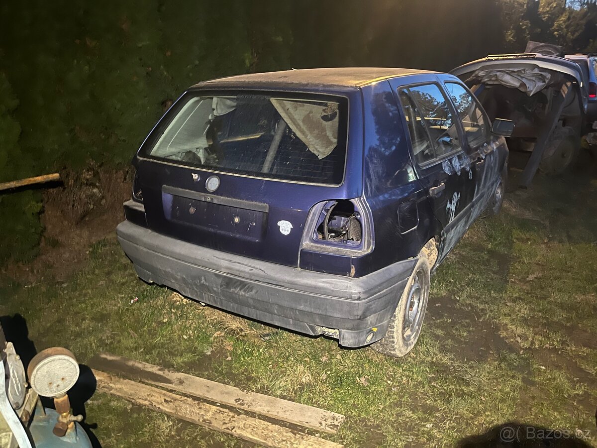 Náhradní díly Volkswagen Golf Mk3 - 4