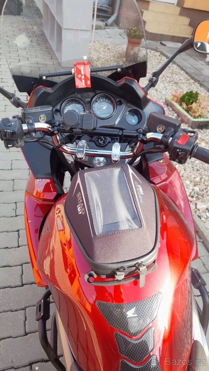 Honda CBF 1000 - 4