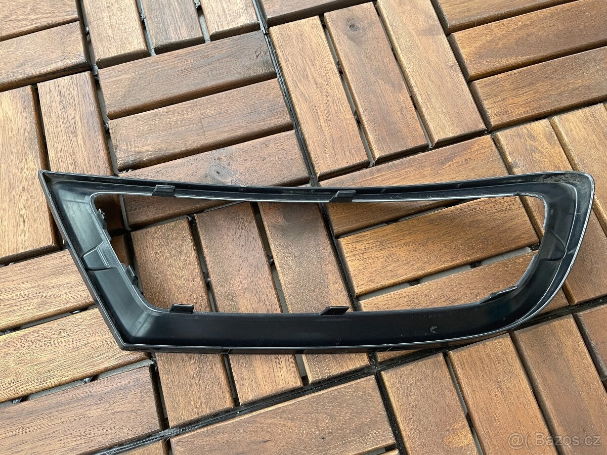 BMW Z4 e89 - rámeček mřížky předního nárazníku 51117203800 - 4