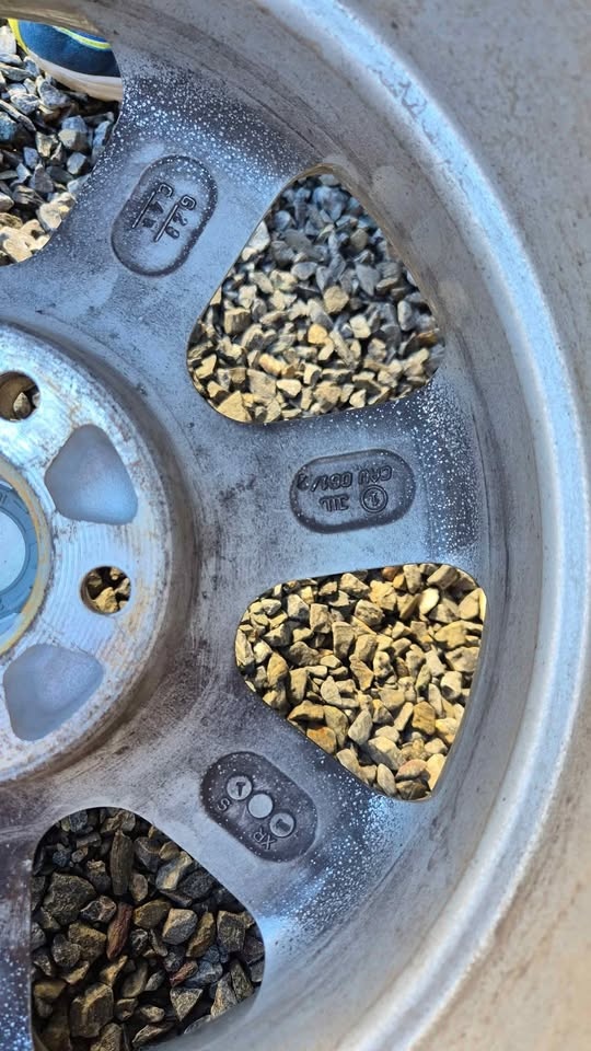 sada 4ks zimních pneu+alu Barum polaris 5,205x55x16, 91T, 7J - 4