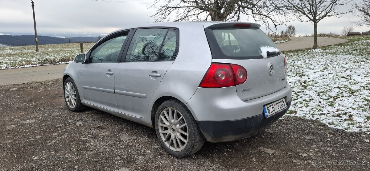 Volkswagen golf - 4