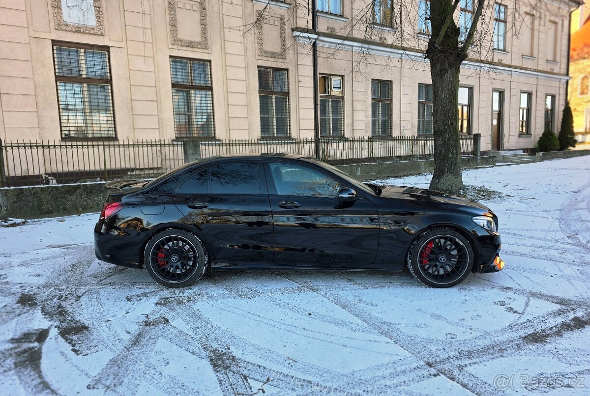 MERCEDES BENZ C63S AMG - 650PS - 4