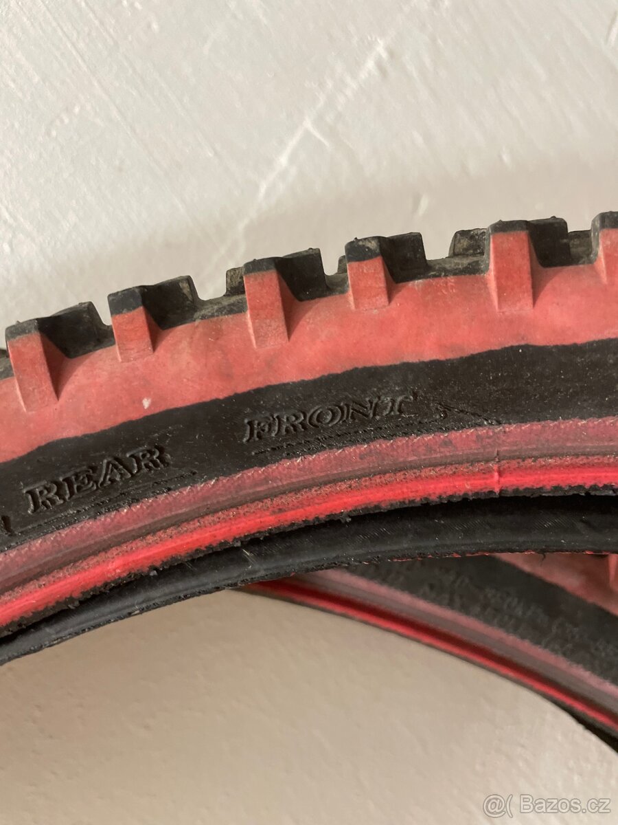 Plaste na kolo 26x2.1 - 4