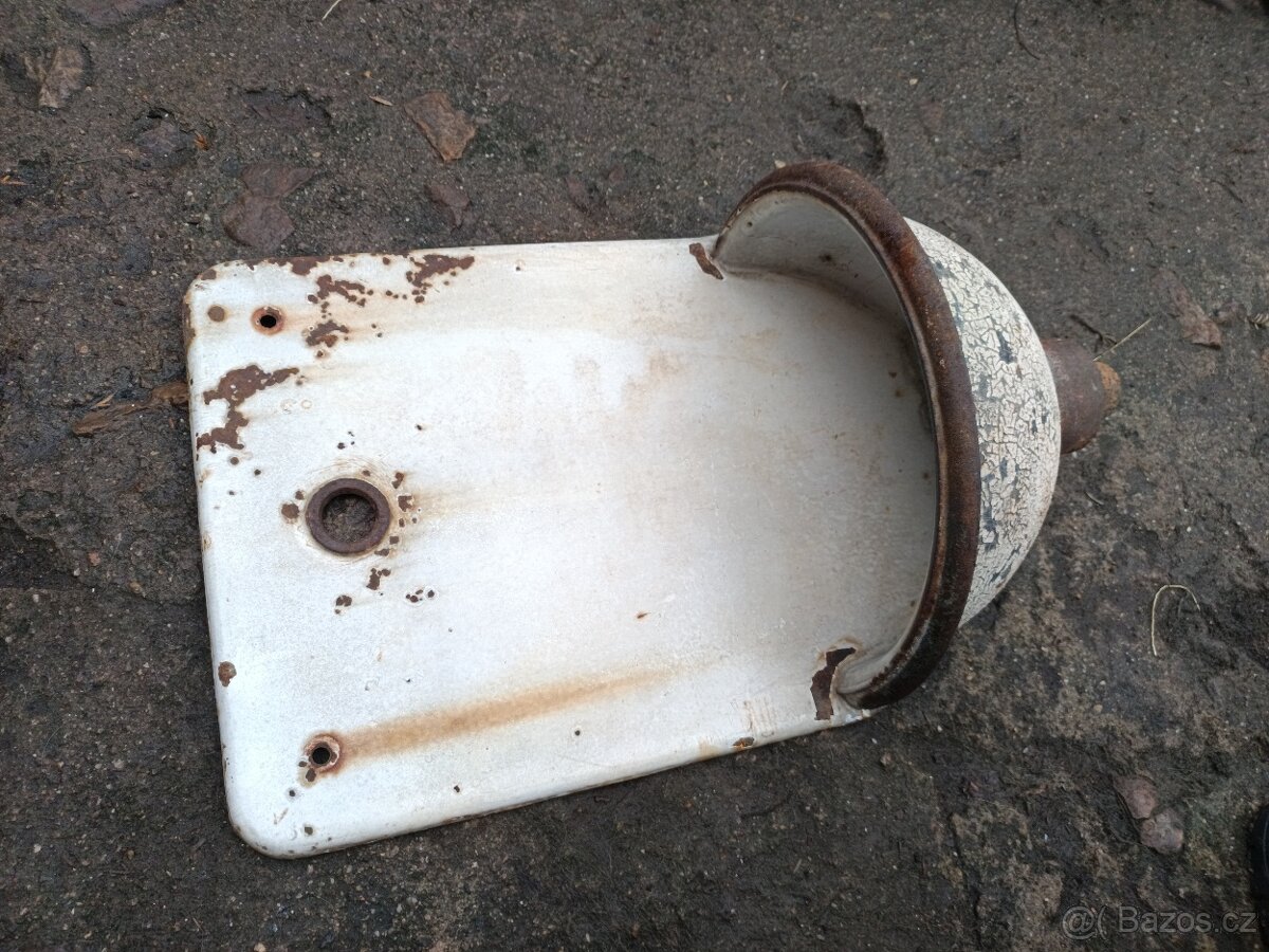 Stará litinová výlevka - 4