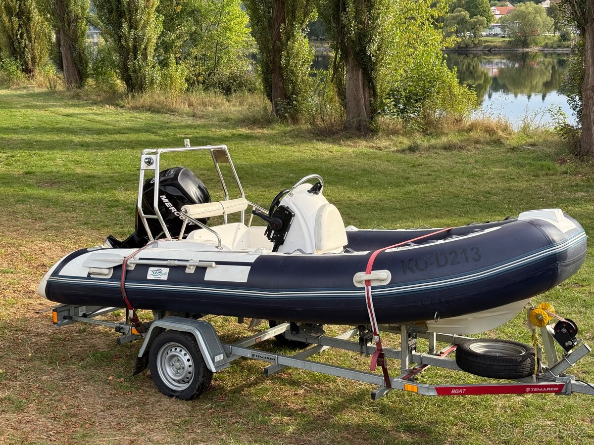 Motorový člun Rib - 4