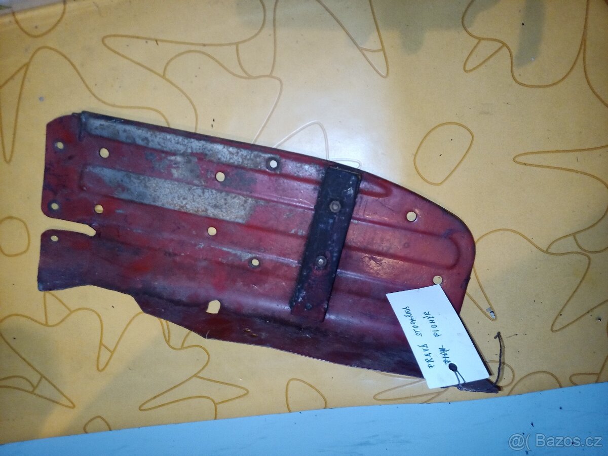 Pravá + levá stupačka Jawa pionýr - 4