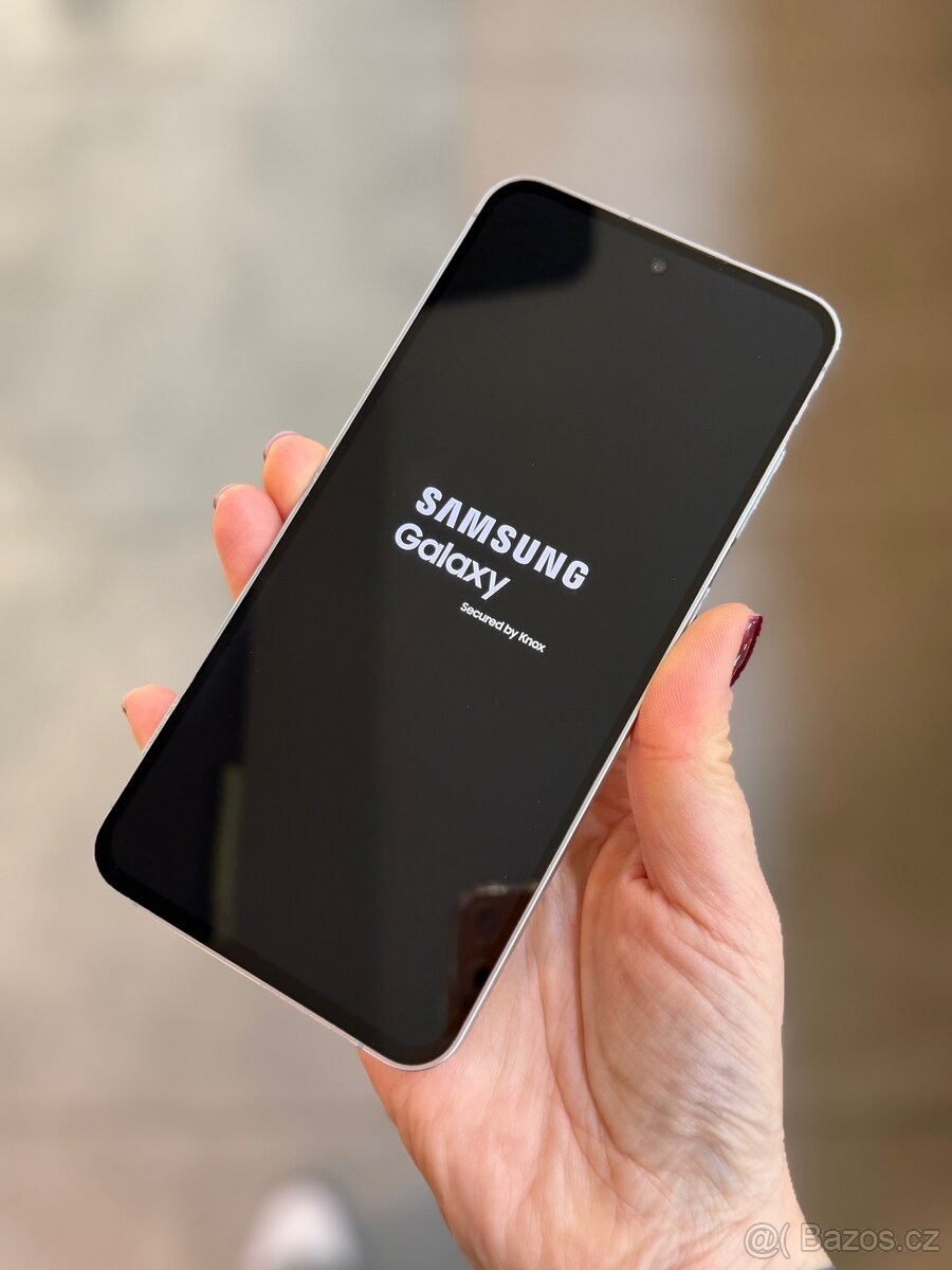 Samsung galasy S24FE - 4