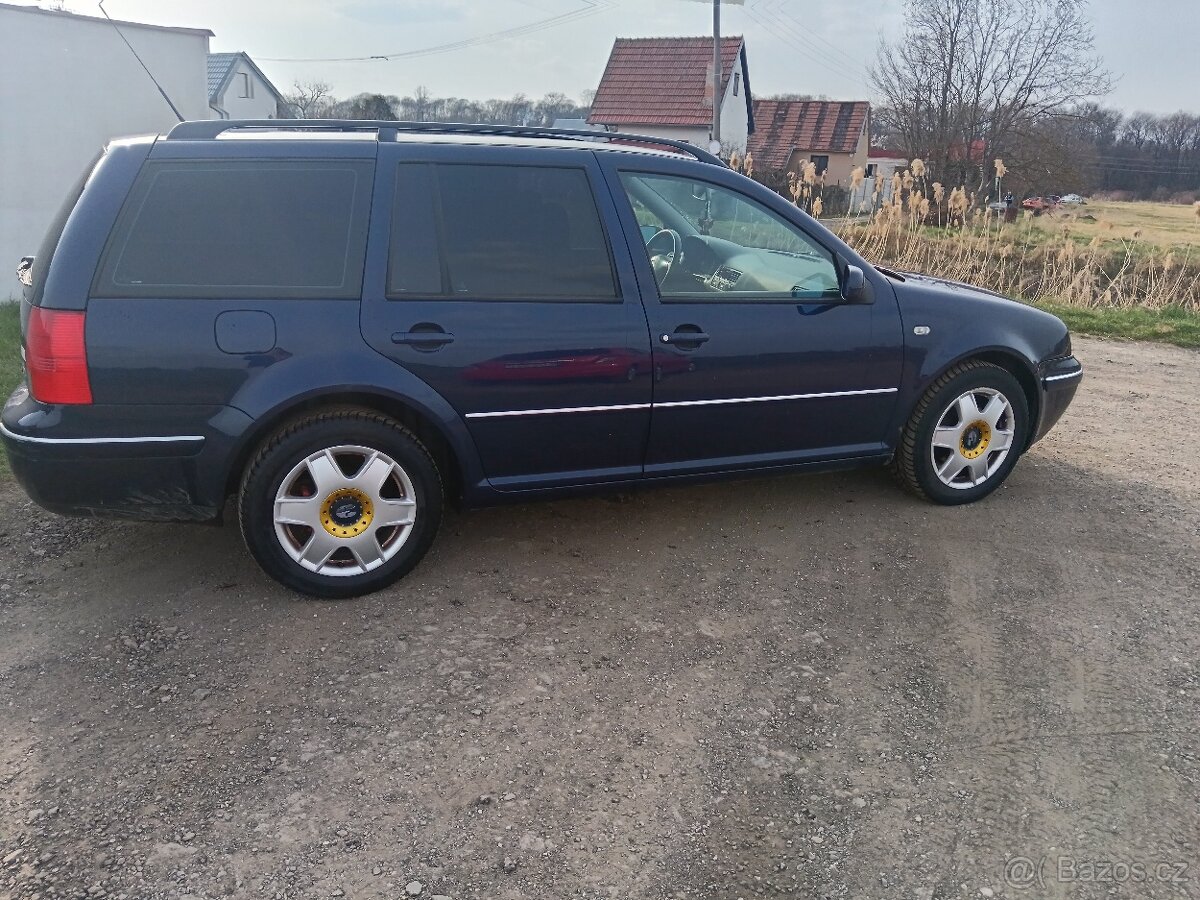 VW Bora 1.6 kombi - 4