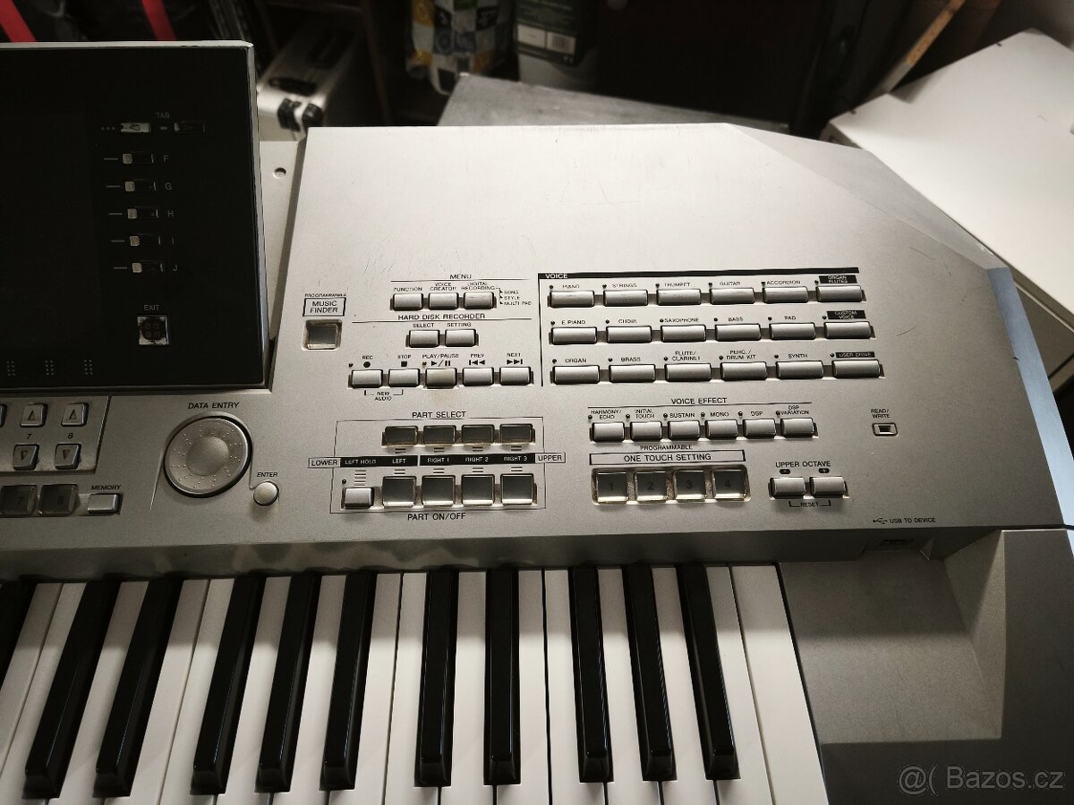 Yamaha Tyros 2 - 4