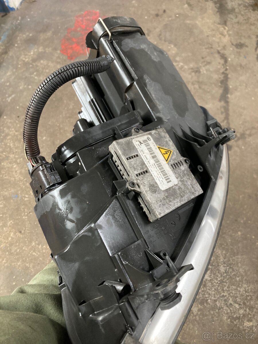 Xenony Touran 1T1 - 4