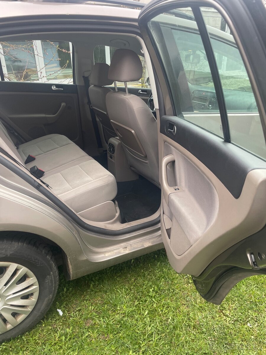 Prodám Volkswagen Golf Plus 1.4 TSI - 4