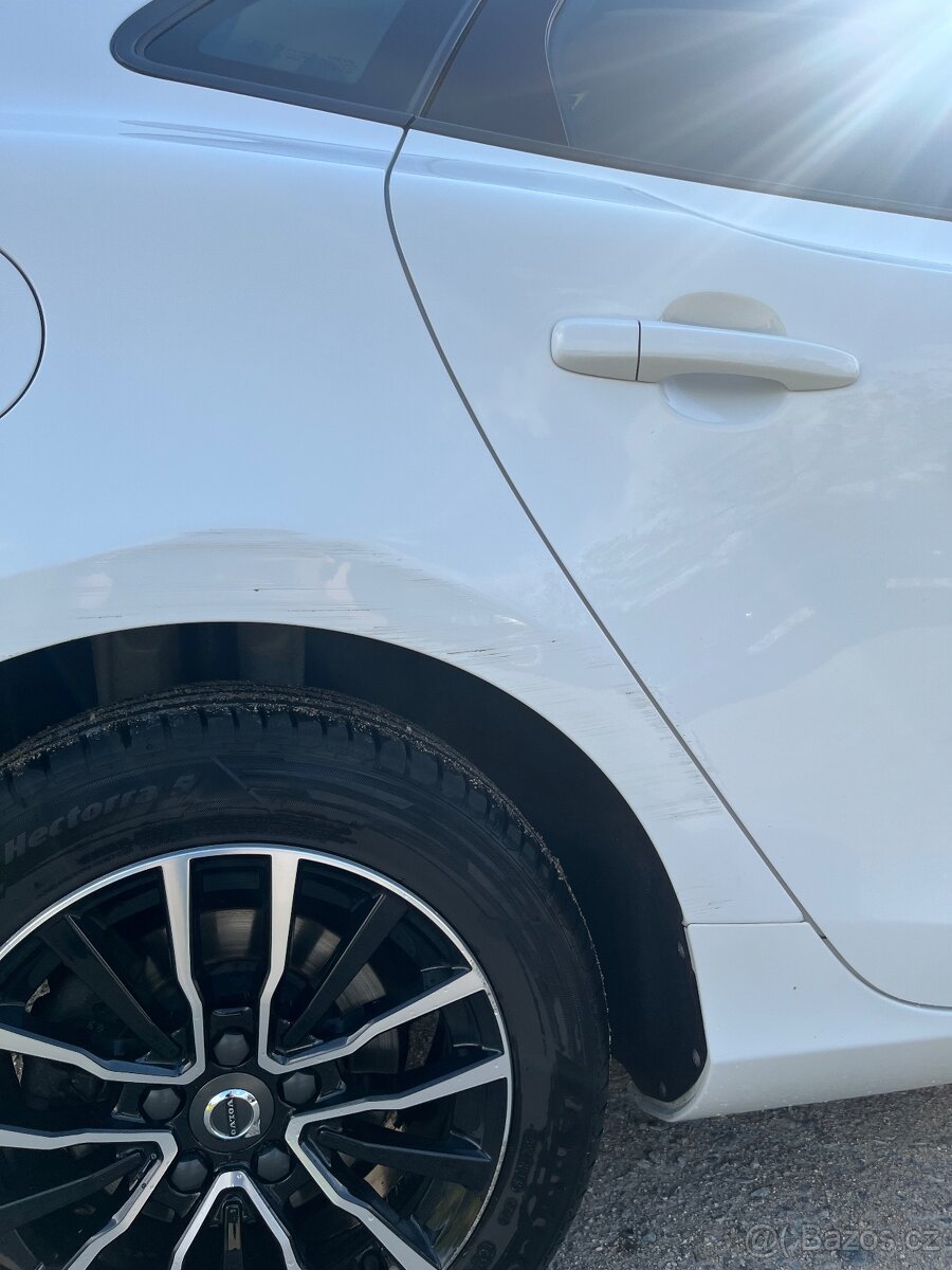 Volvo V40 T2 - 4