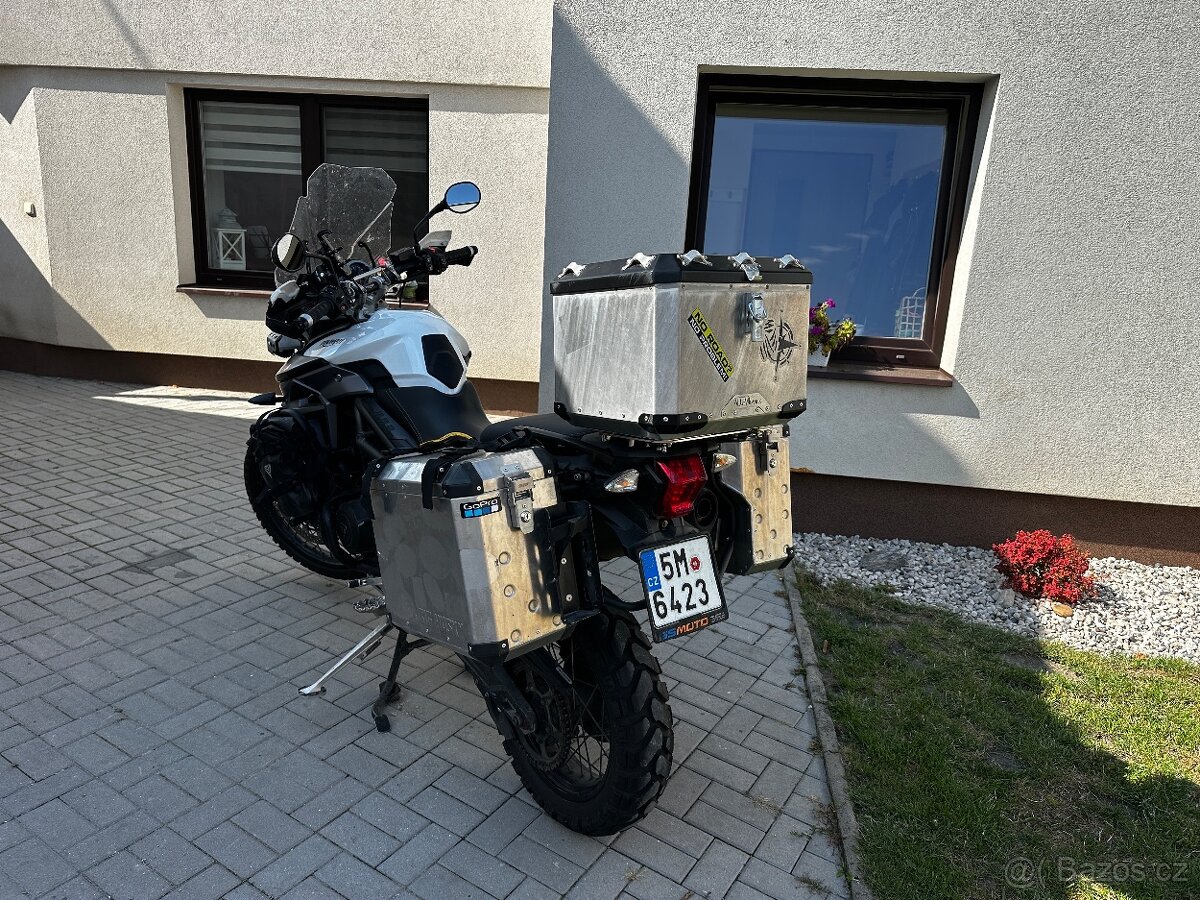 Triumph Tiger 800 XCa - 4