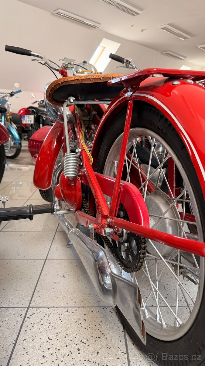 Jawa 250 Speciál - 4