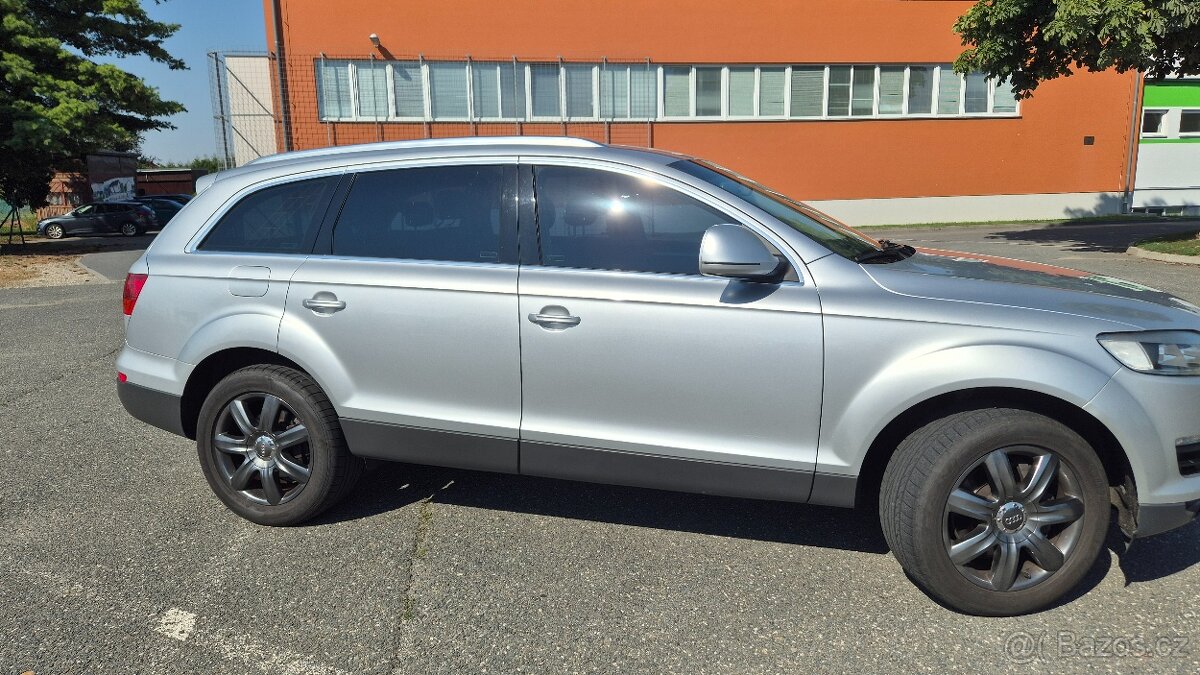 Prodám Audi Q7 3,0Tdi 171 Kw - 4