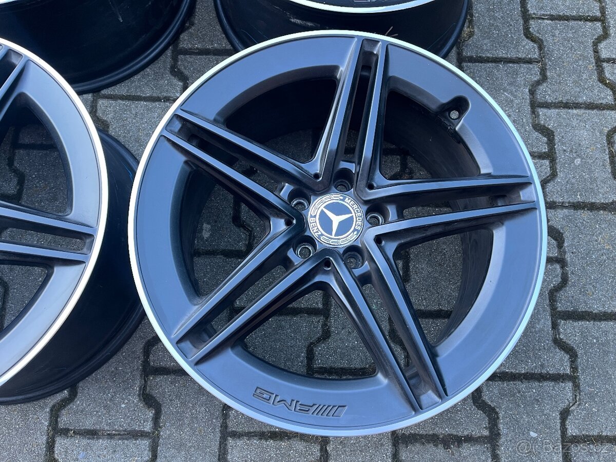 Amg Mercedes Cla 45 C118,X118 R19 - 4