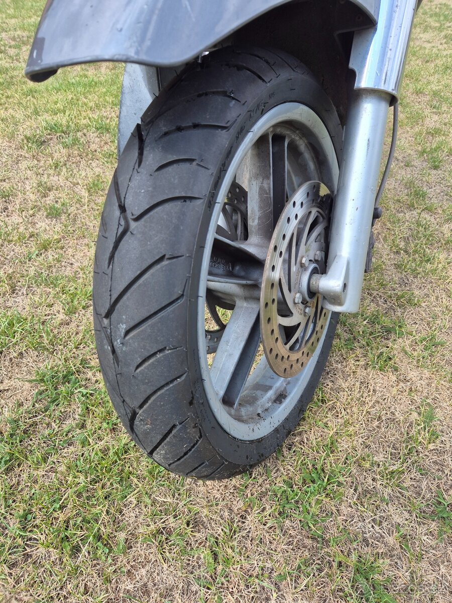 Aprilia scarabeo 400i - 4