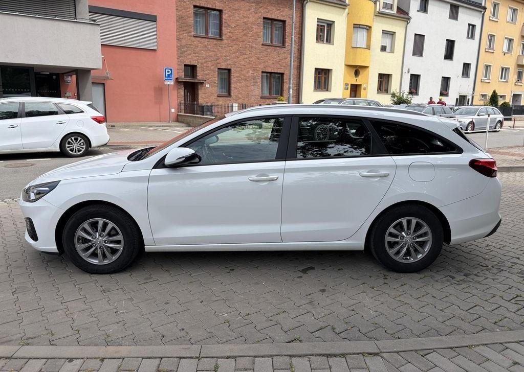 Hyundai i30, 1.6 CRDi automat - 4