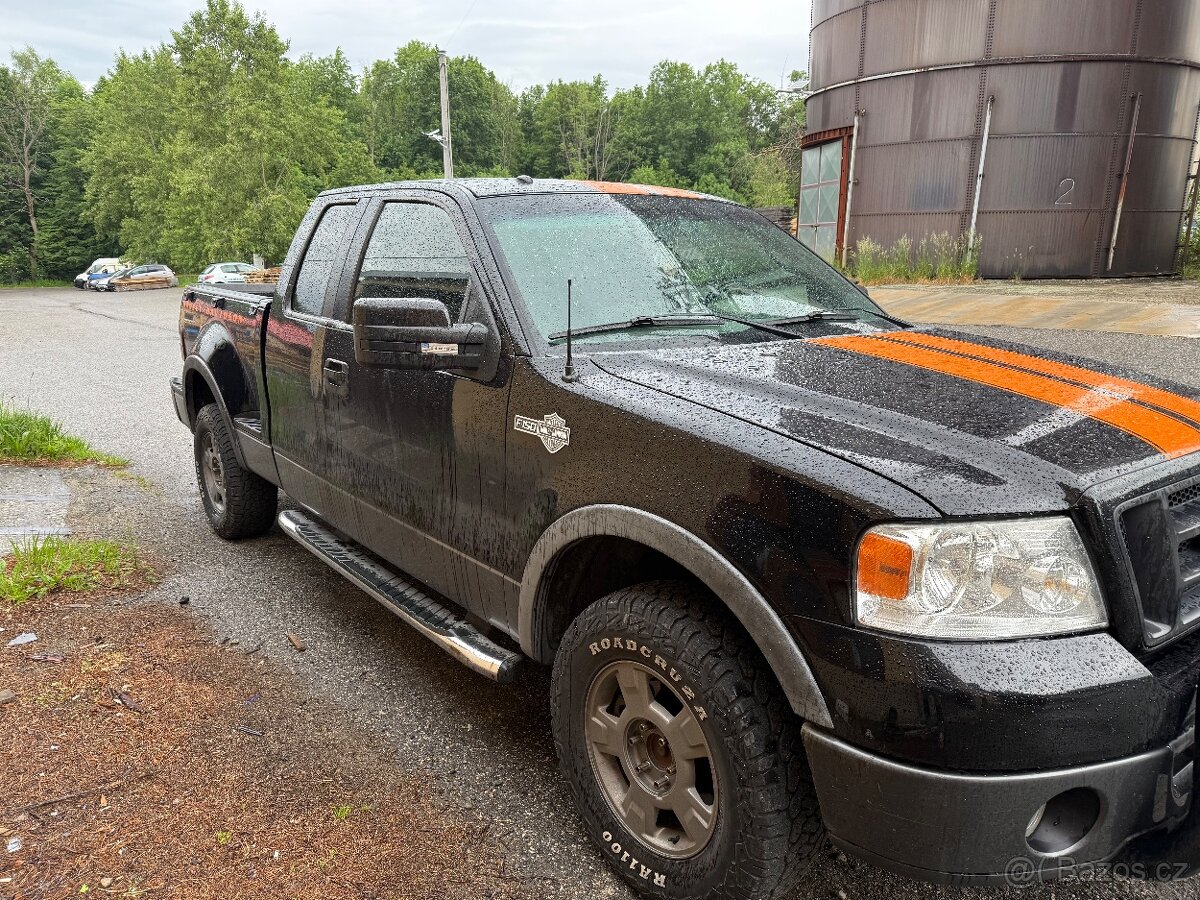 Ford F150 - 4