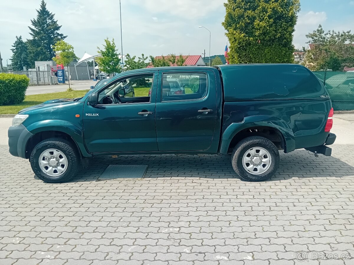 Toyota Hilux DC 2.5 I D-4D 106KW