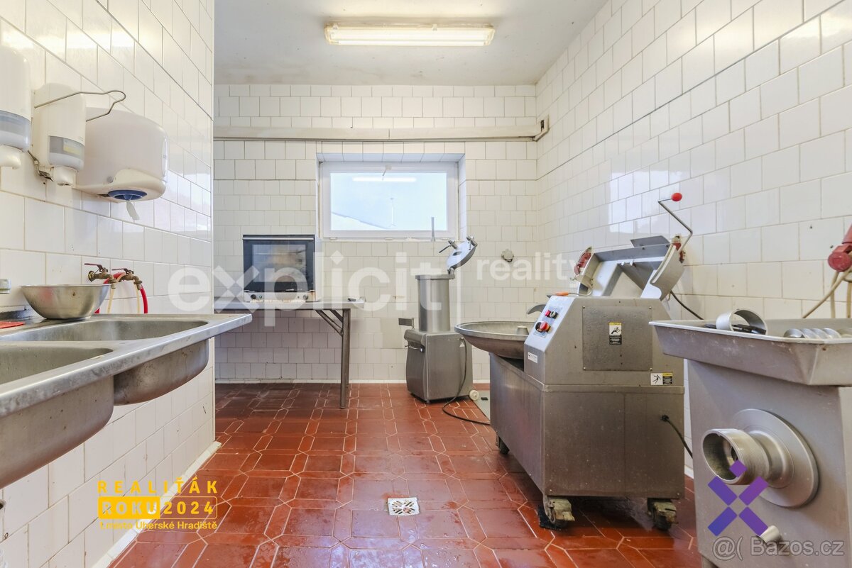 Prodej komerčního objektu 155 m², pozemek 317 m² - Uherský O - 4