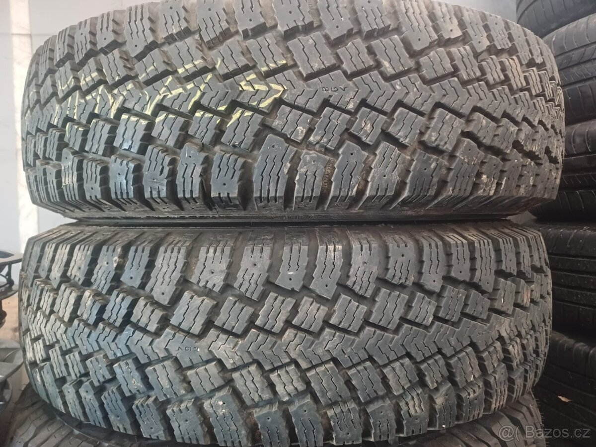 Zimní pneu, Nokian Hakkapelita, 235/85 R16