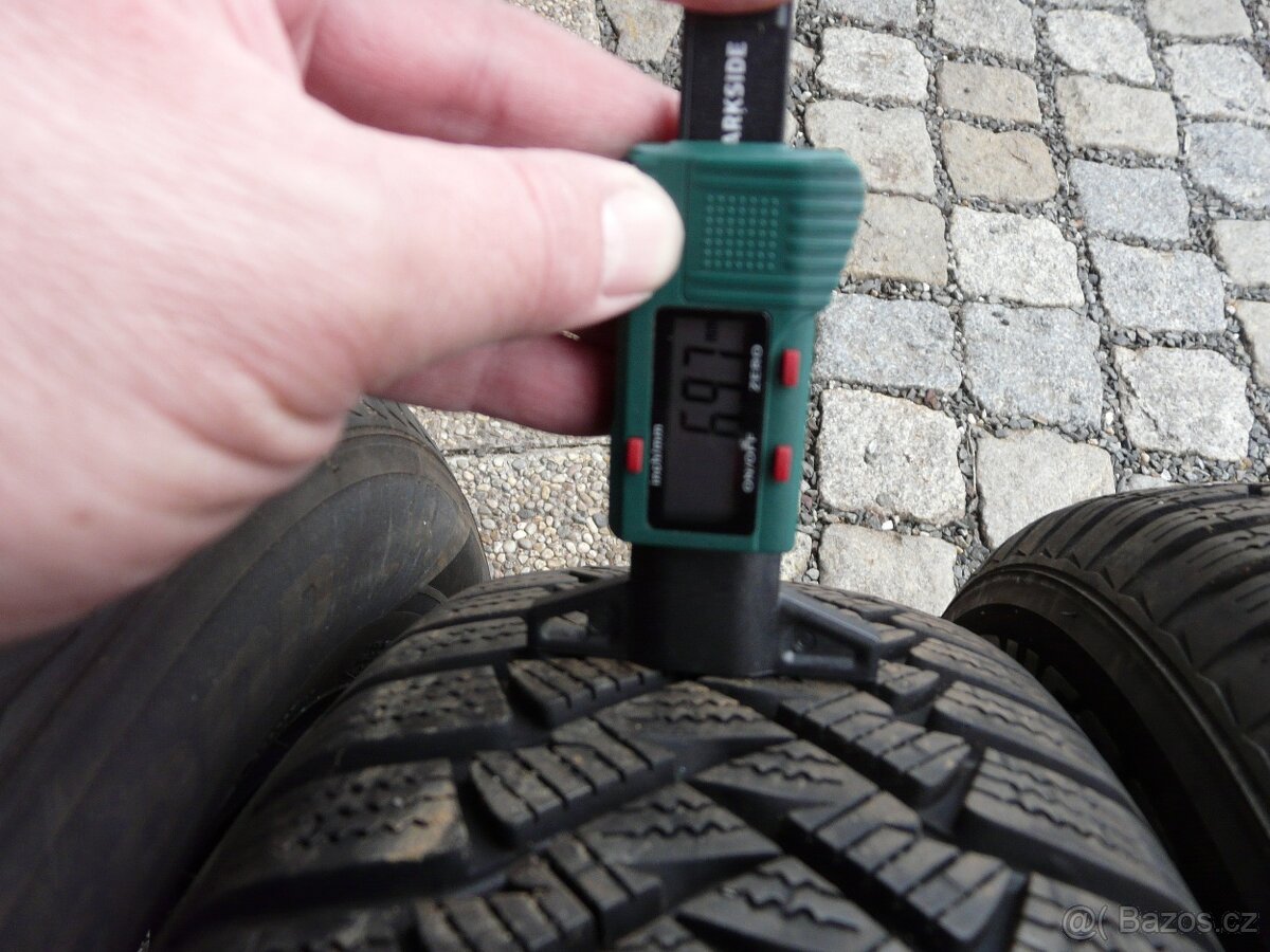 ZIMNÍ PNEU LAUFENN 175/70R13 - 4