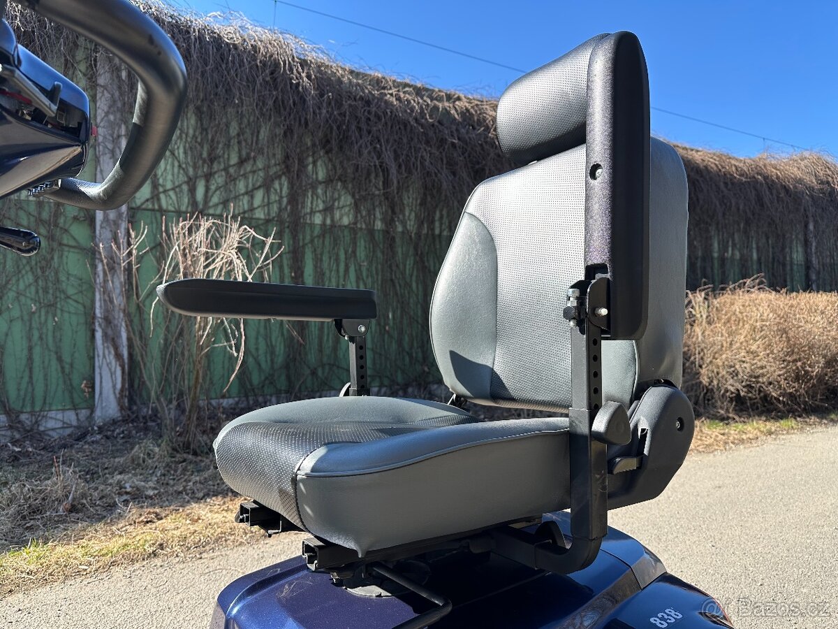 Elektrická tříkolka pro seniory - elektro skútr CTM HS 838 - 4