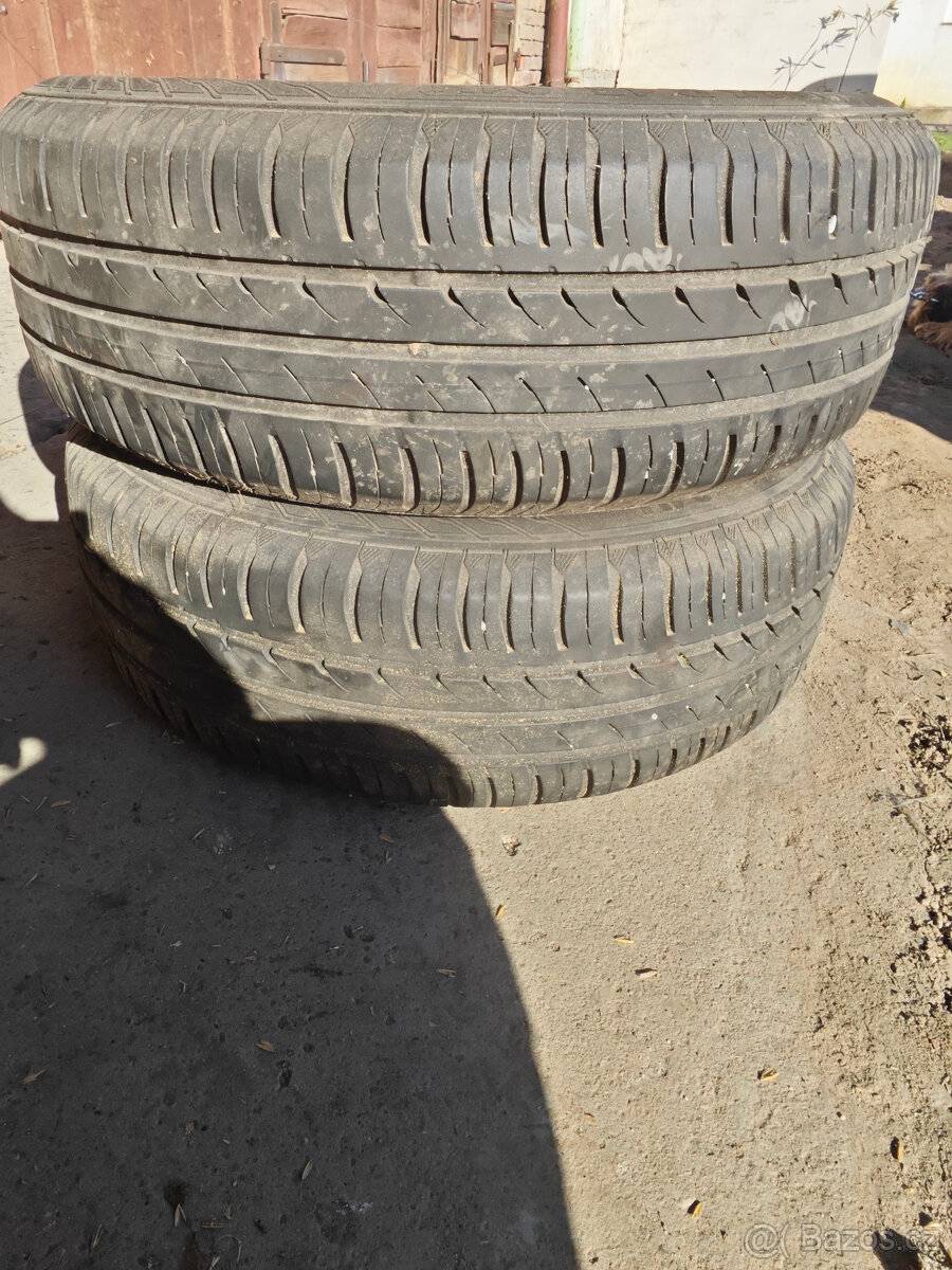 Prodám 2ks disků 6Jx15H2 ET27 + letní pneu 195/65/R15 - 4