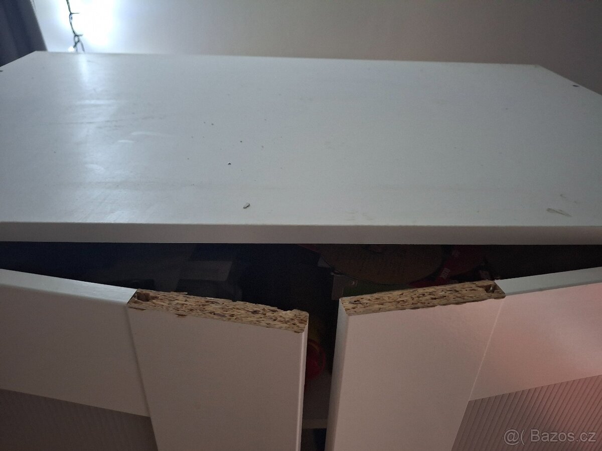 ŠATNÍ SKŘÍŇ IKEA - 4