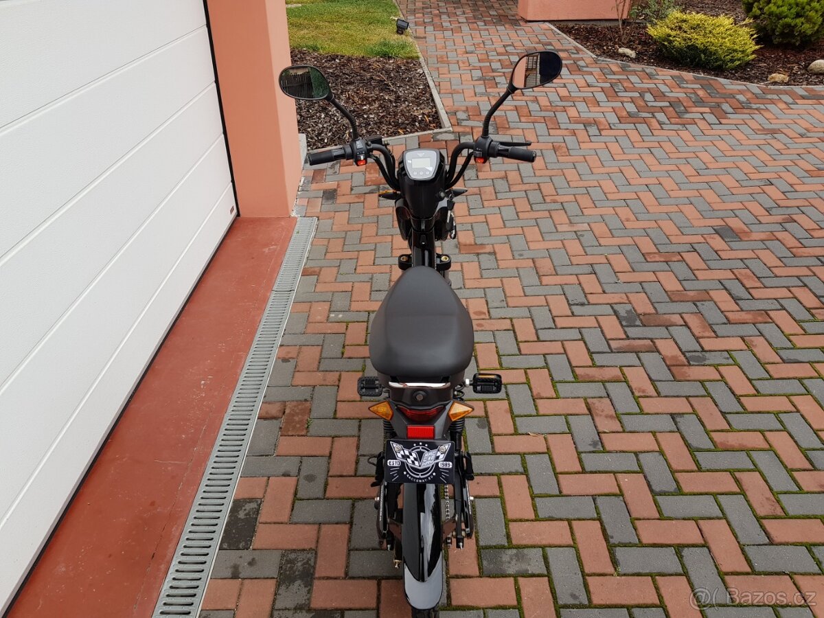 Nová E-Babeta Racceway - elektrická a bez ŘP - 4