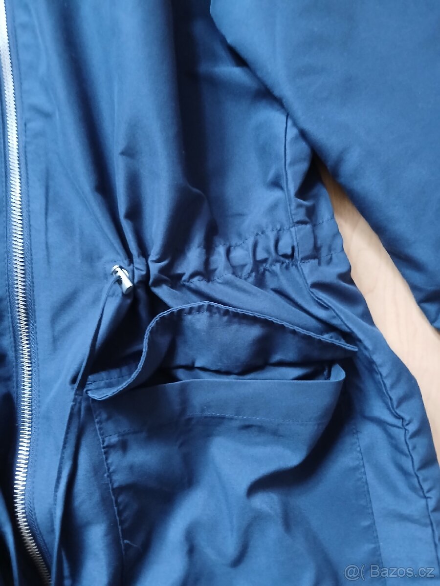 Modrá bunda - 4