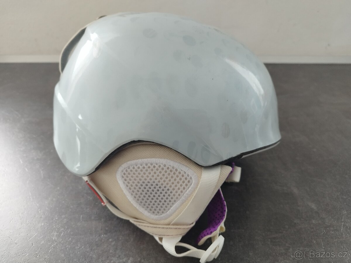 Dívčí přilba - 4